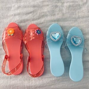 2 New Colorful girls princess Sandals with Floral and Heart Accents fits size 9